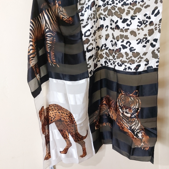 Accessory Street 100% Silk Animal Leopard Zebra Tiger Print Square Scarf 36 x 36 - Picture 2 of 7